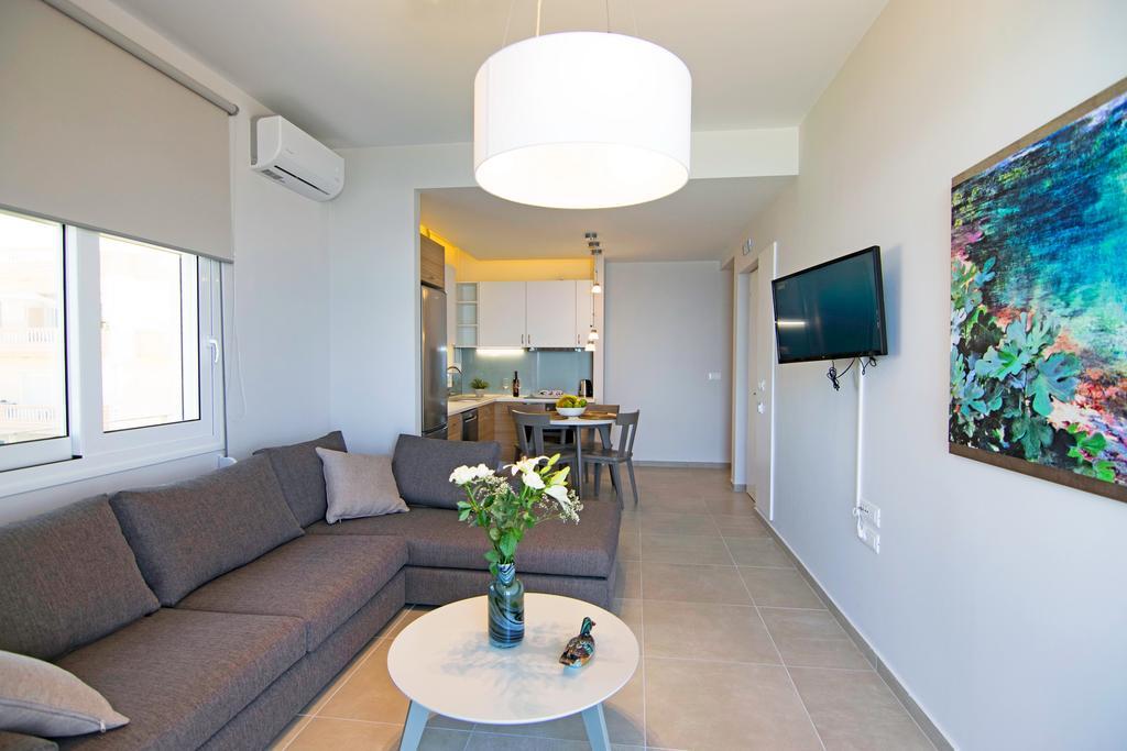Sonja Beachfront Apartments Kato Daratso Extérieur photo
