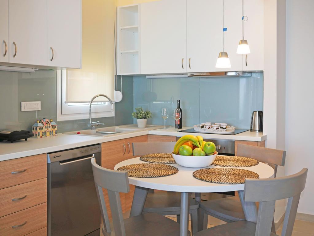 Sonja Beachfront Apartments Kato Daratso Extérieur photo