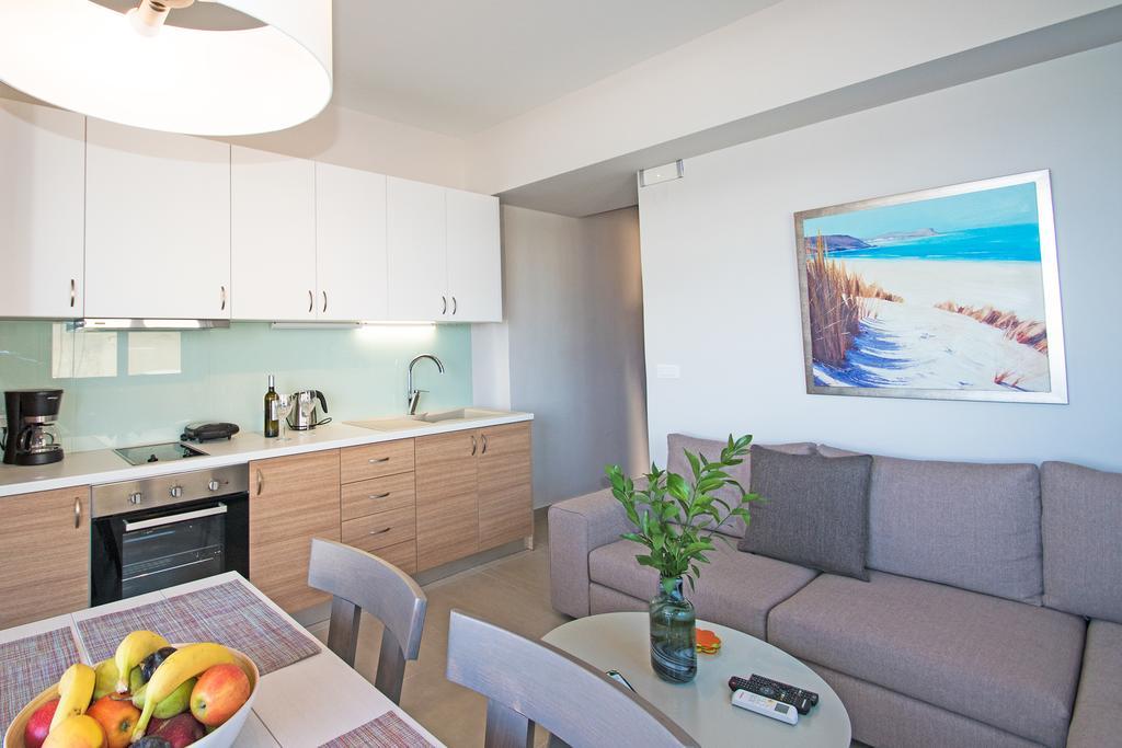 Sonja Beachfront Apartments Kato Daratso Extérieur photo